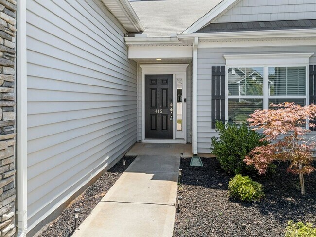 Foto del edificio - Stylish 3BR/2BA Home with Bonus Room in Gr...