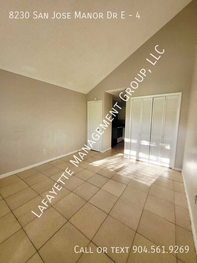Foto del edificio - 8230 San Jose Manor Dr E