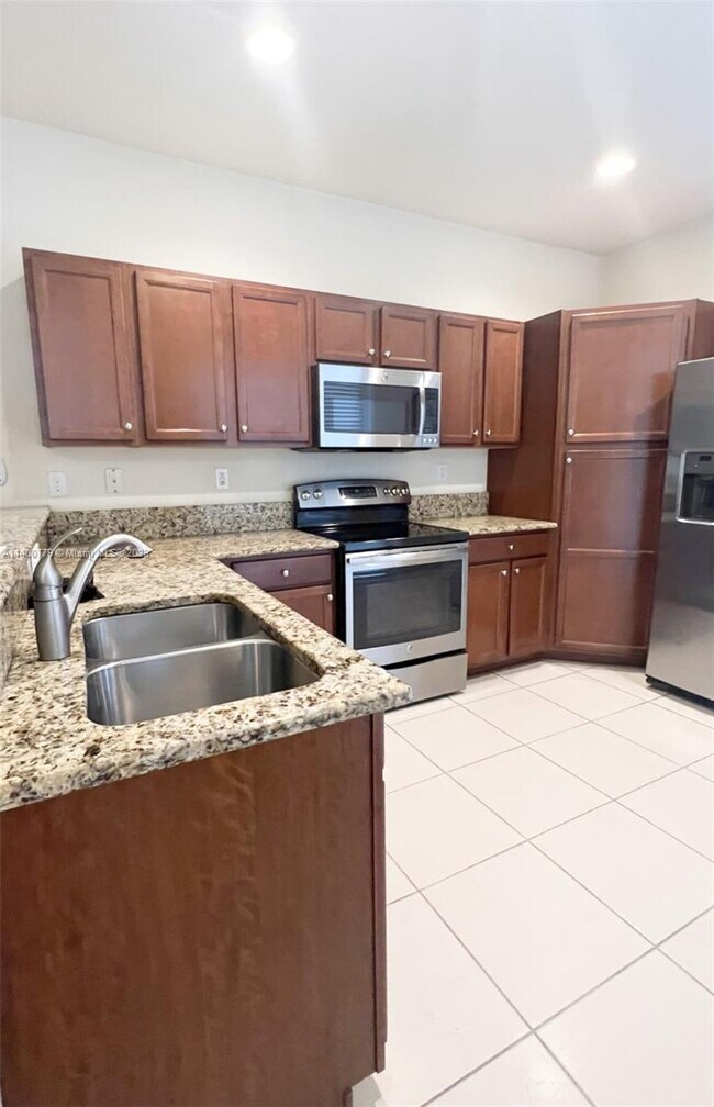 Foto del edificio - 9320 SW 171st Ct