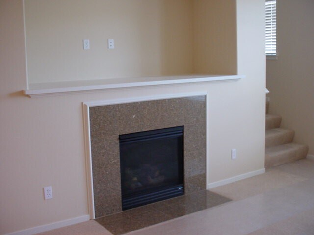 Foto del edificio - Spacious Orenco Gardens Townhome Near Max ...