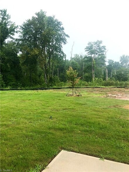 Building Photo - 1747 Mallard Dr