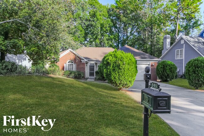 Foto del edificio - 594 Fortune Ridge Rd