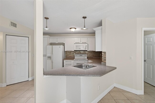 Building Photo - 4025 W McNab Rd