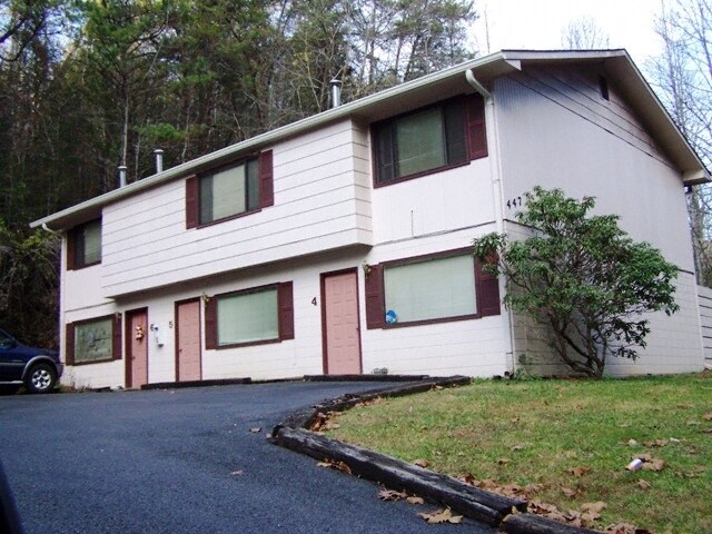 Primary Photo - 445 Dudley Creek Rd