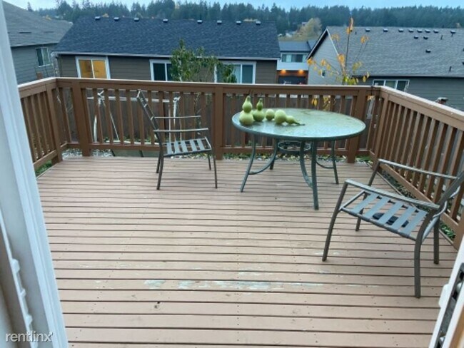 Foto del edificio - 4 br, 2.5 bath House - 4818 52nd Ave Ct W