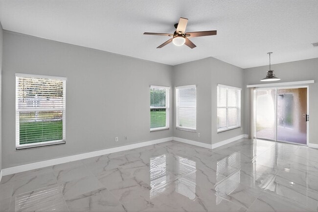 Building Photo - 10181 Marsh Pine Cir