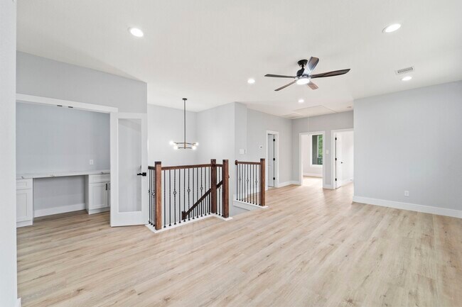 Foto del edificio - 6631 Foster St