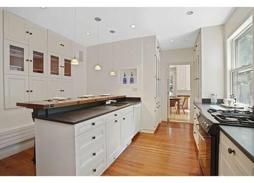 Primary Photo - 25 Appleton St