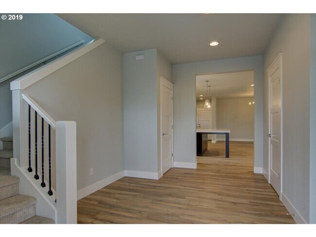 Foto del edificio - Stylish 3-Bedroom Home w/ Flex Space, Cove...