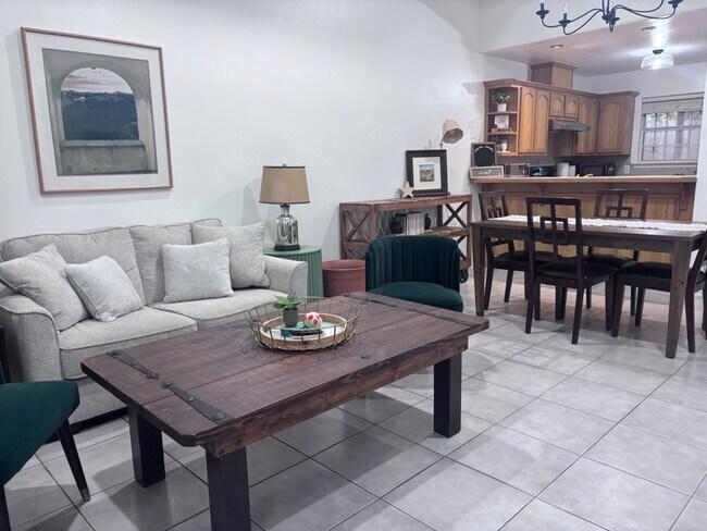 Foto del edificio - 1319 Jubilee Ave