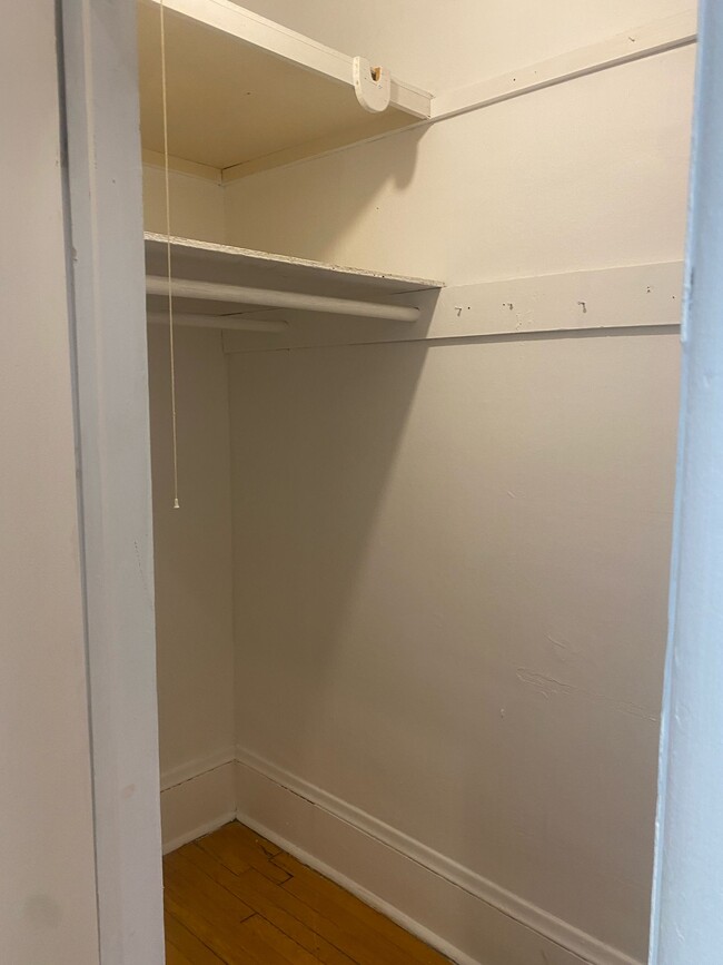 Building Photo - 362 Friel St