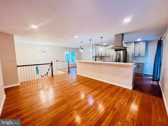 Foto del edificio - 6601 Middlefield Rd