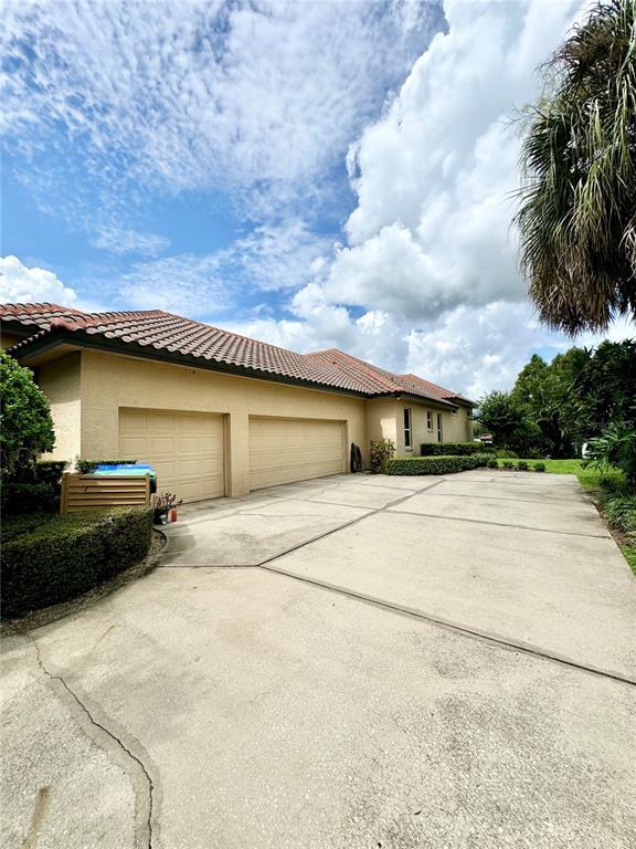 Foto del edificio - 1802 Lake Roberts Ct