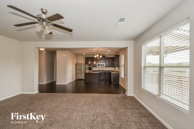 Foto del edificio - 4682 Brookwood Pl