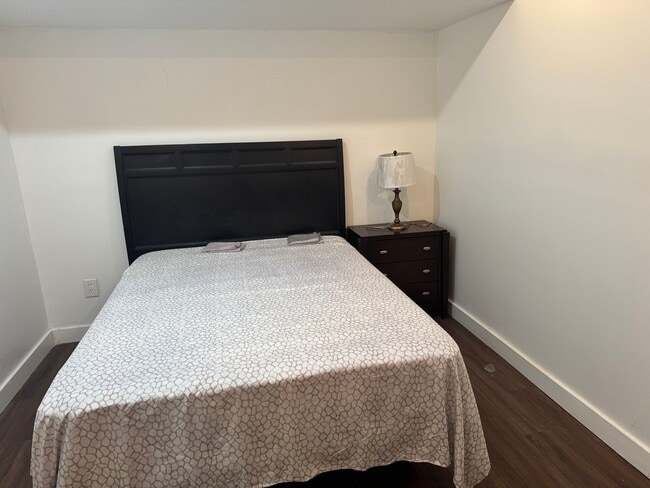 Building Photo - 103 Trupenny Turn