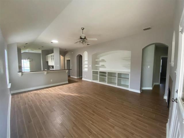 Foto del edificio - 2021 Fairmount Park Dr