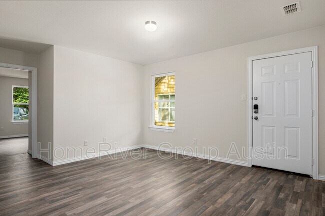 Foto del edificio - 1011 W 30th St