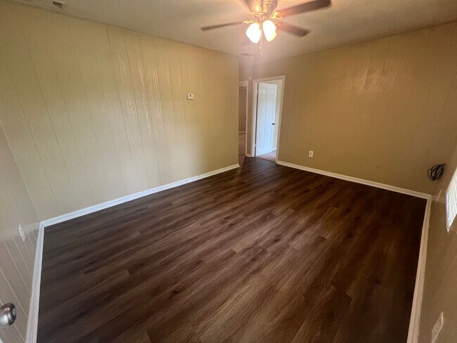 Foto del edificio - 2 Bedroom 1 Bathroom Duplex in Winterville!