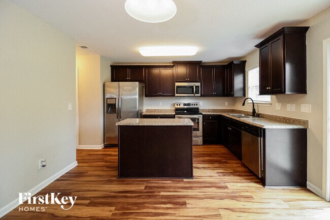 Foto del edificio - 1752 Abbott Oaks Dr