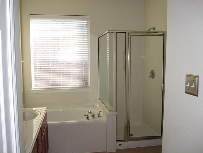 Foto del edificio - 25814 Orchard Knoll Ln