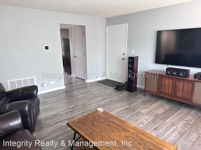 Building Photo - 2 br, 1.5 bath House - 9350 E Girard Ave U...
