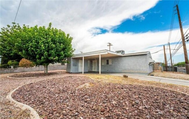 Building Photo - 3 bedroom in NORTH LAS VEGAS NV 89030