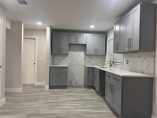 Foto del edificio - 12142 Caper St