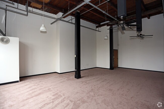 Keystone Lofts Apartments Philadelphia Pa 1 Bedroom Loft Living Area Keystone Lofts
