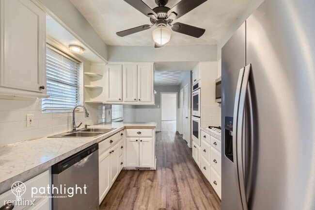 Foto del edificio - 5 br, 2.5 bath House - 805 Wildgrove Dr UNIT