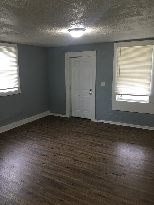 Foto del edificio - 2610 Winthrop Ave