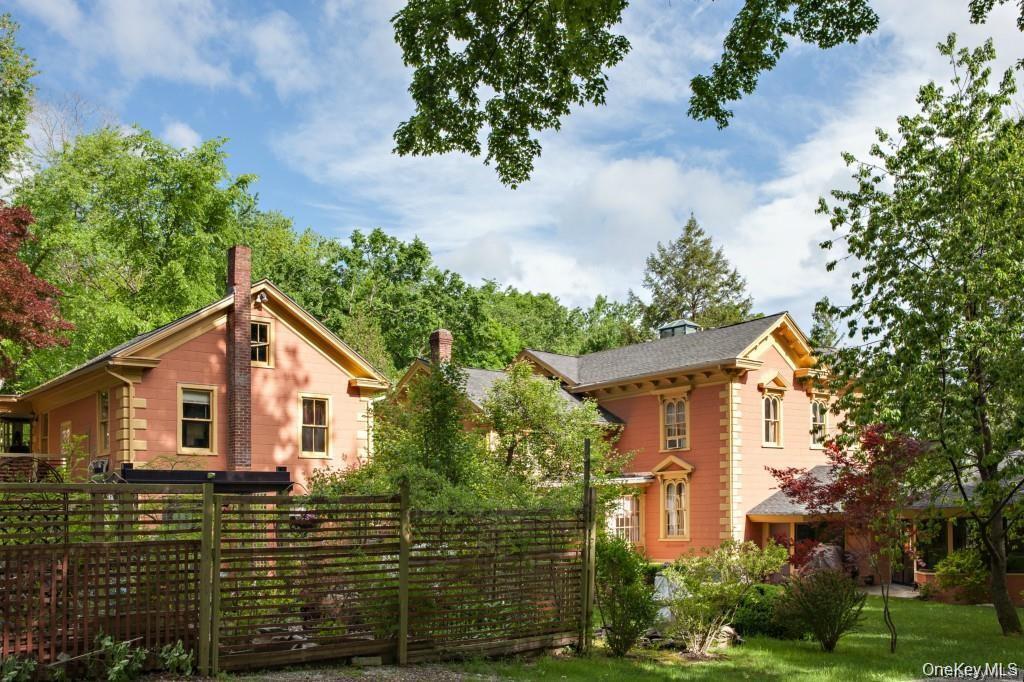 Building Photo - 215-217-217 Old Rte 22