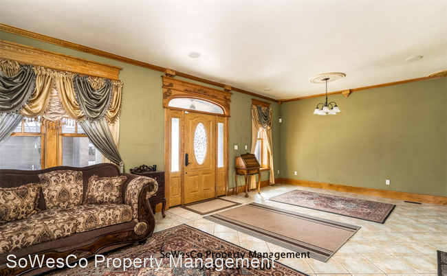 Building Photo - 4 br, 2.5 bath House - 1113 W Apache St