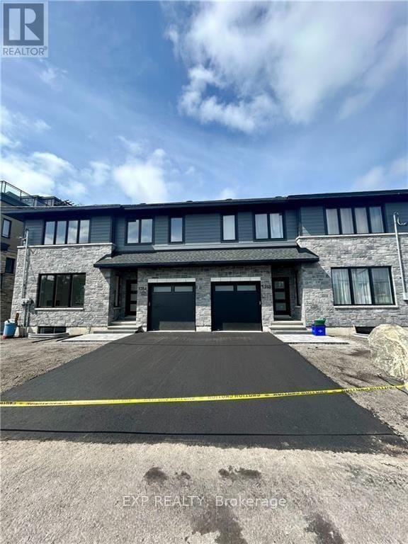 Building Photo - 1352 Louis Ln