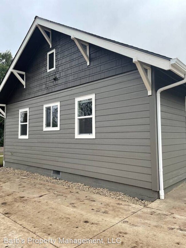 Building Photo - 3 br, 2 bath House - 180 Hiatt St.