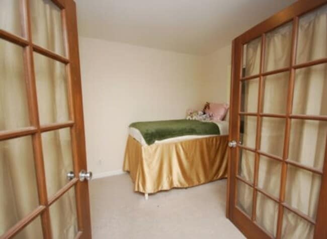 Fenway 3 Bed Apartment - 9/1 In Unit Laundry! - NO FEE - Fenway 3 Bed Apartment - 9/1 In Unit Laundry! - NO FEE