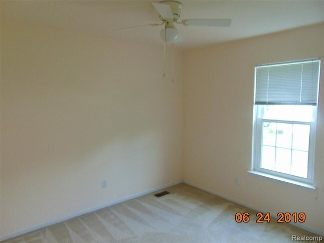 Foto del edificio - 7165 Fox Chase Ln