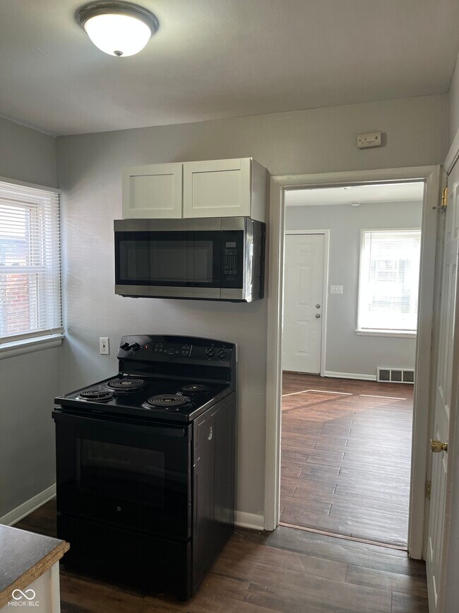 Foto del edificio - 628 N Oxford St