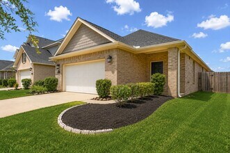 Building Photo - 7818 Grandstand Pkwy