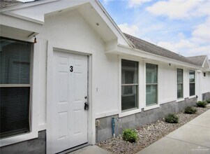 Building Photo - 17 W Harrison Ave
