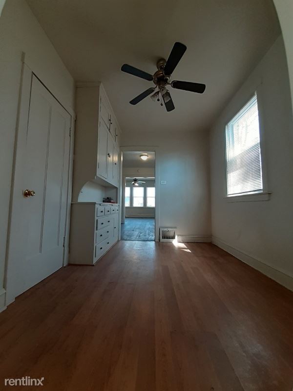Building Photo - 4 br, 3 bath House - 16920 S bulger Ave