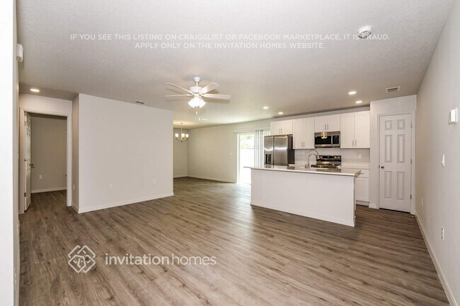 Foto del edificio - 7 Pineland Ln