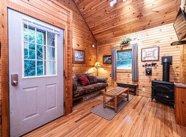 Foto del edificio - 159 Creekstone Dr