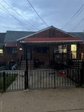 Building Photo - 108-32 175th St