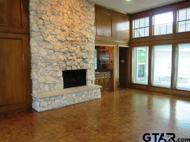 Foto del edificio - 401 Woodland Hills Dr