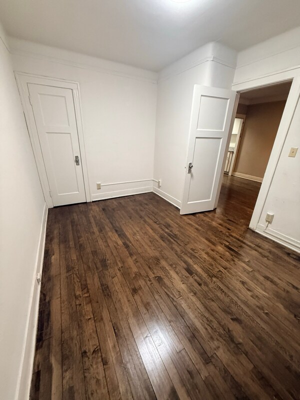 Foto del edificio - 913 E Kilbourn Ave