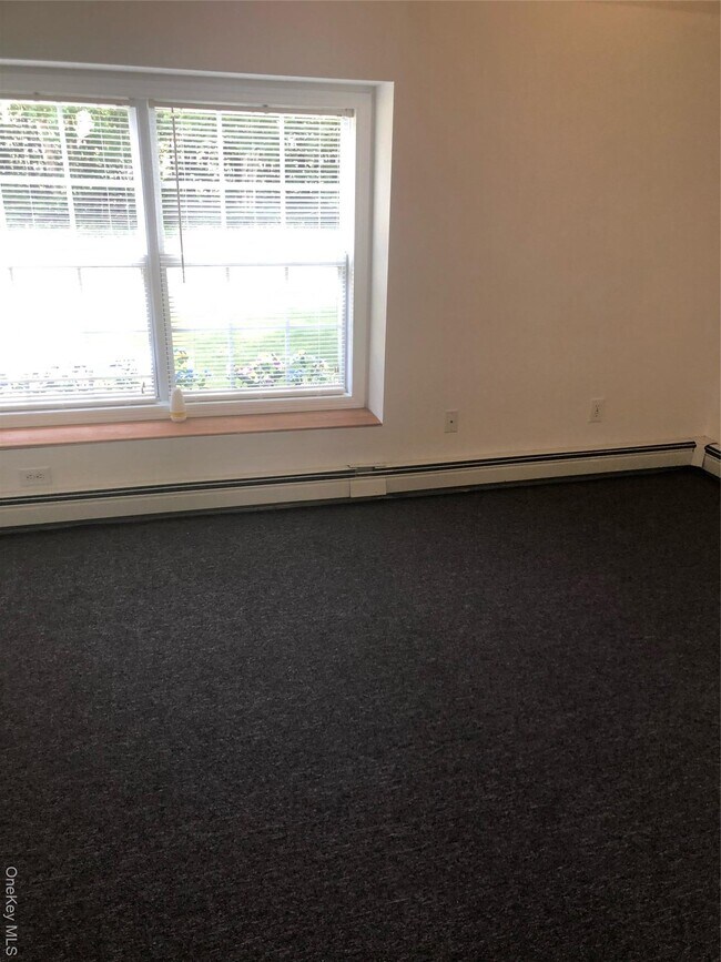 Foto del edificio - 126 Barraud Dr