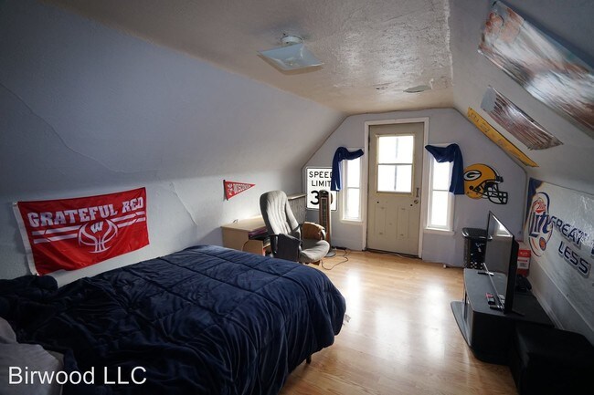 Foto del edificio - 102 N Bassett St