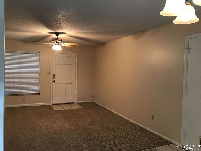 Building Photo - 7281 Glasgow Ave