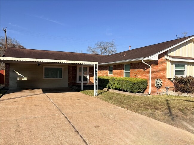 Building Photo - 4110 Wuthering Heights Dr