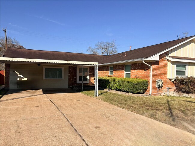 Foto del edificio - 4110 Wuthering Heights Dr